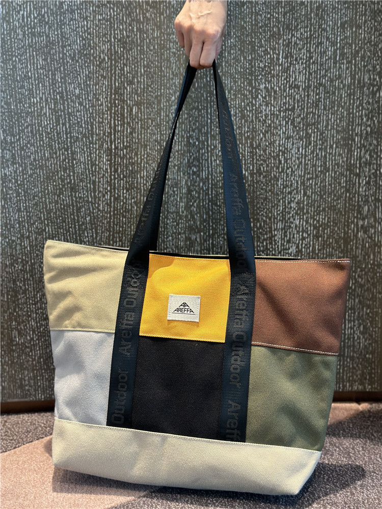 lightweight shoulder bag (1)