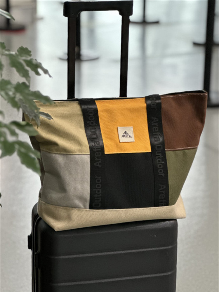 lightweight shoulder bag (3)